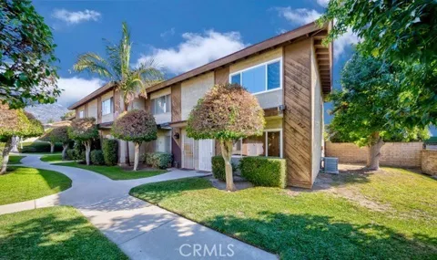 918 Huntington Drive #O