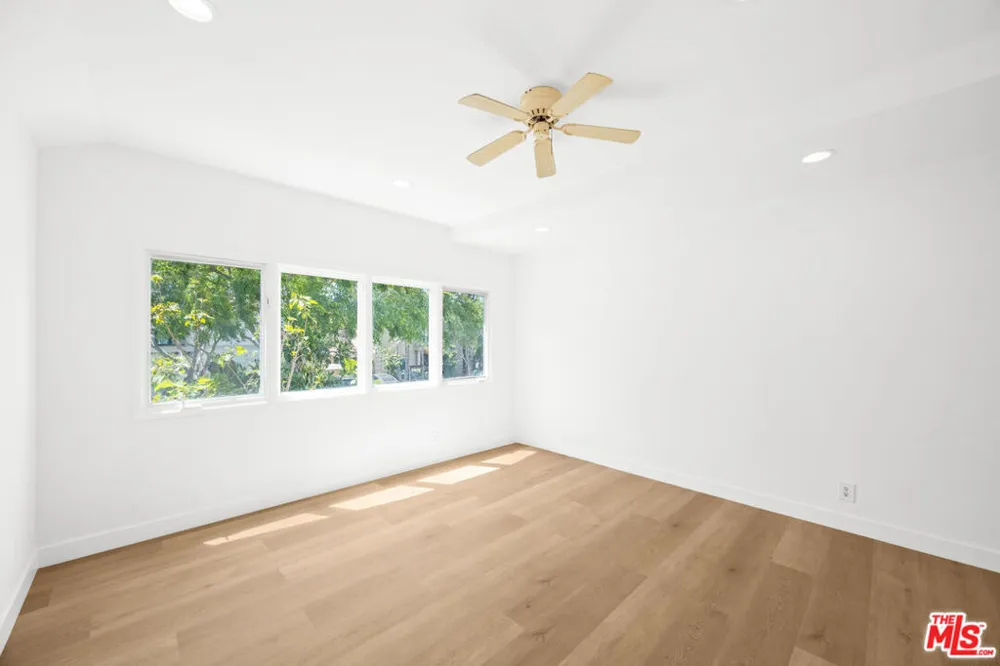 244 S Almont Drive Beverly Hills, CA 90211
