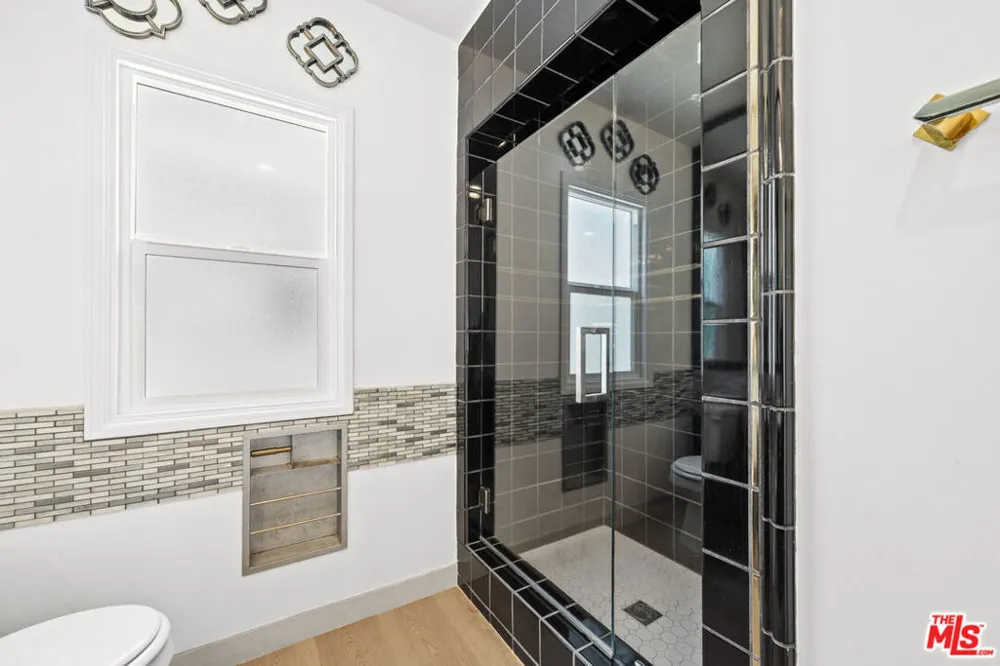 244 S Almont Drive Beverly Hills, CA 90211