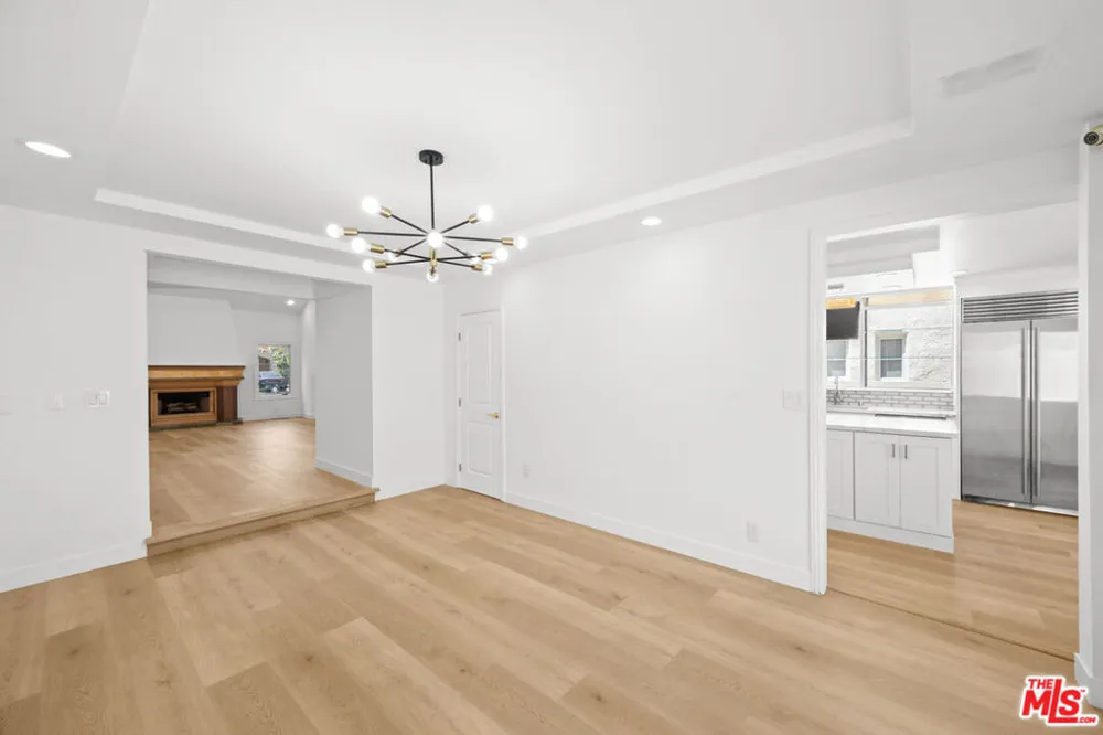 244 S Almont Drive Beverly Hills, CA 90211