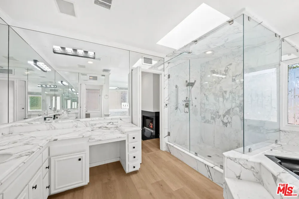 244 S Almont Drive Beverly Hills, CA 90211