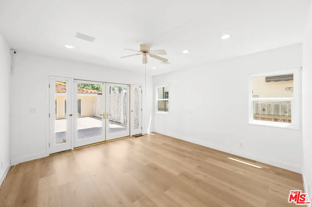 244 S Almont Drive Beverly Hills, CA 90211