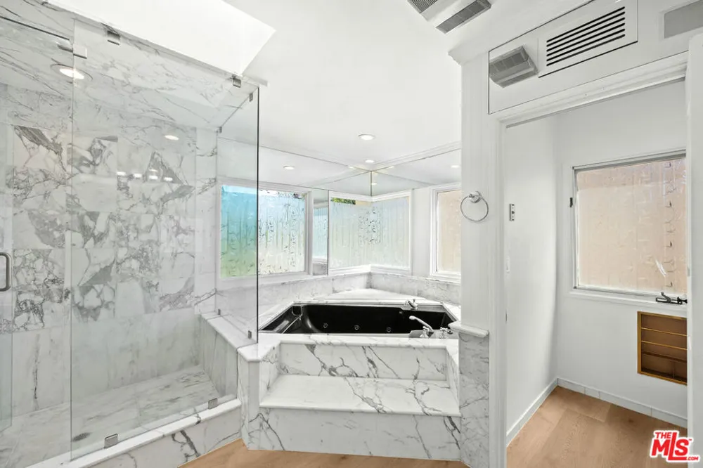244 S Almont Drive Beverly Hills, CA 90211