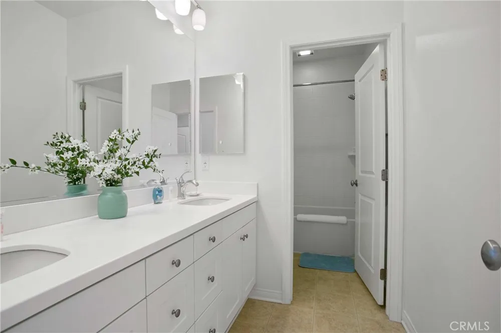 77 Hanging Garden Irvine, CA 92620