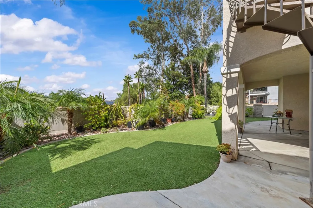 23160 Compass Drive Canyon Lake, CA 92587