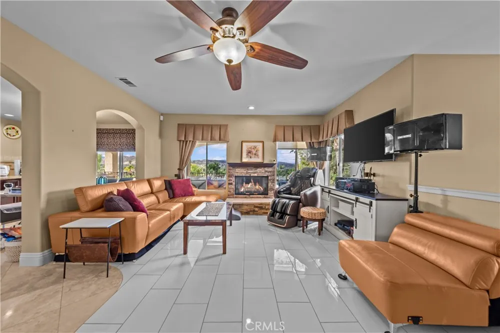 23160 Compass Drive Canyon Lake, CA 92587