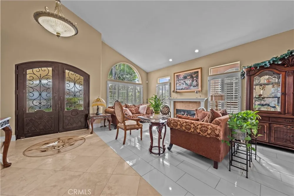 23160 Compass Drive Canyon Lake, CA 92587