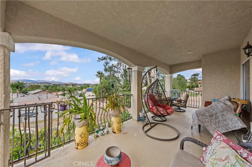 23160 Compass Drive Canyon Lake, CA 92587