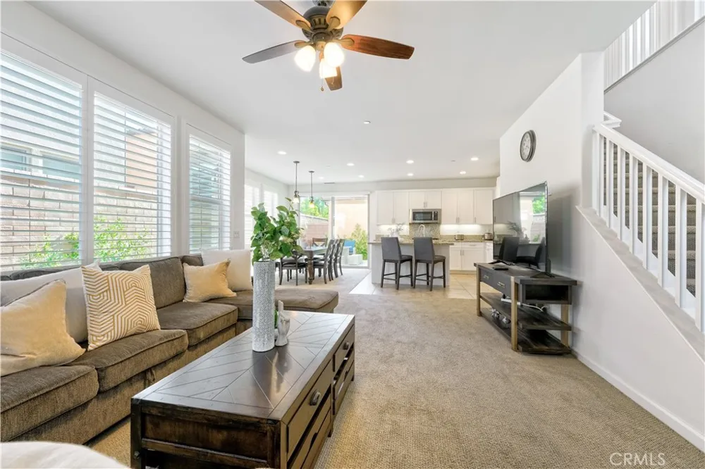 129 Lavender Lake Forest, CA 92630