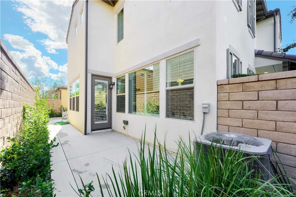 129 Lavender Lake Forest, CA 92630