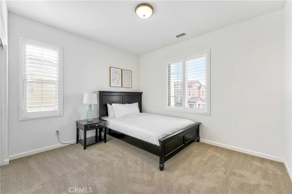 129 Lavender Lake Forest, CA 92630