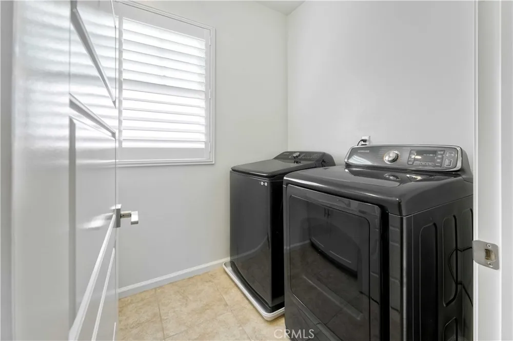 129 Lavender Lake Forest, CA 92630