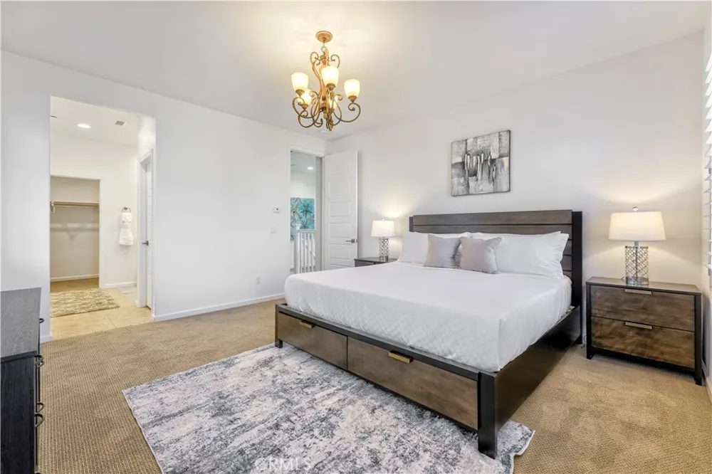 129 Lavender Lake Forest, CA 92630