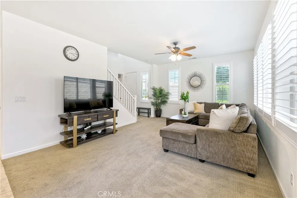 129 Lavender Lake Forest, CA 92630