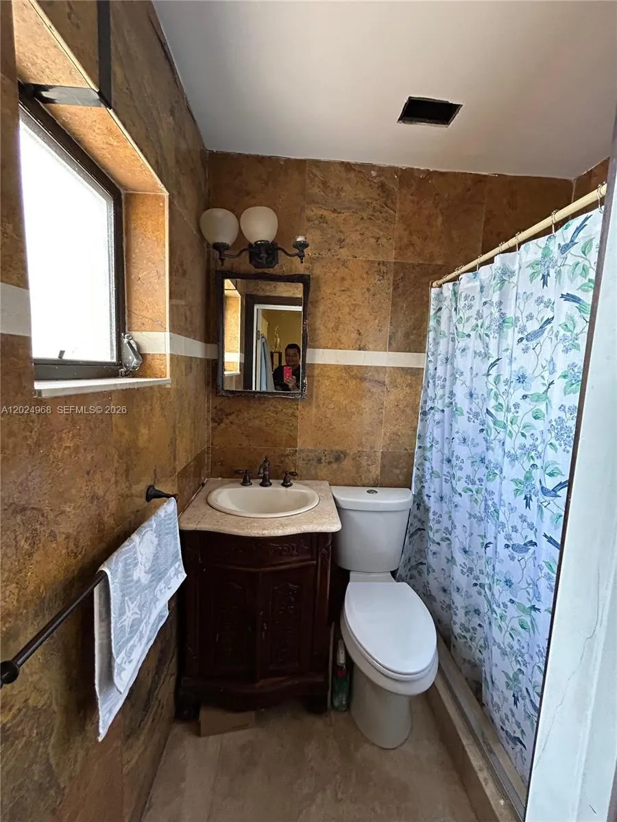 3650 SW 39th Ave West Park, FL 33023