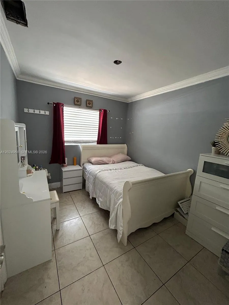 3650 SW 39th Ave West Park, FL 33023