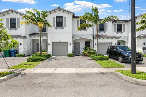 577 NW 204th St