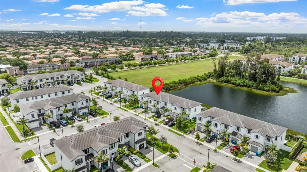577 NW 204th St Miami Gardens, FL 33169
