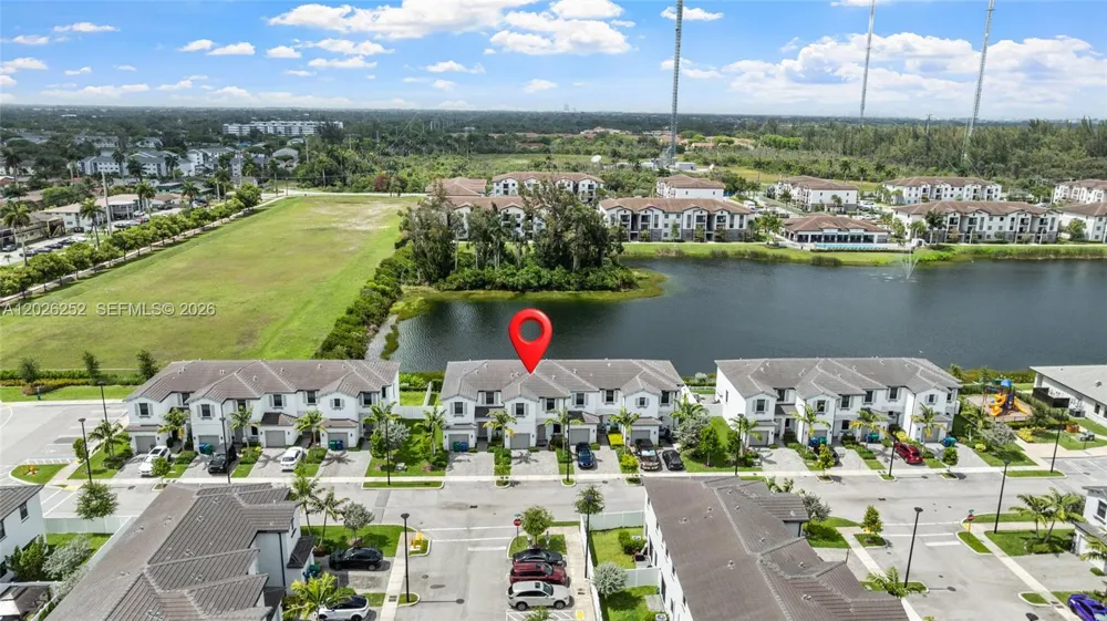 577 NW 204th St Miami Gardens, FL 33169