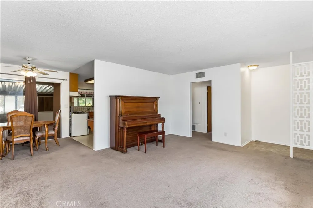 11965 Peach Tree Yucaipa, CA 92399