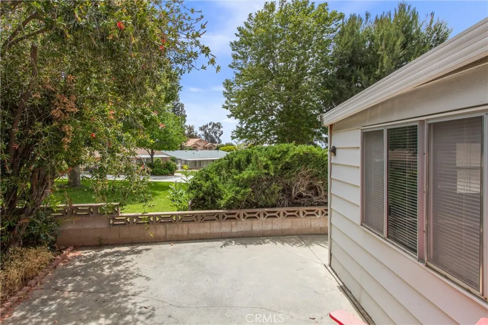 11965 Peach Tree Yucaipa, CA 92399