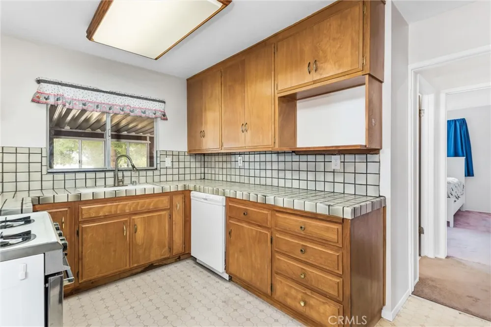 11965 Peach Tree Yucaipa, CA 92399