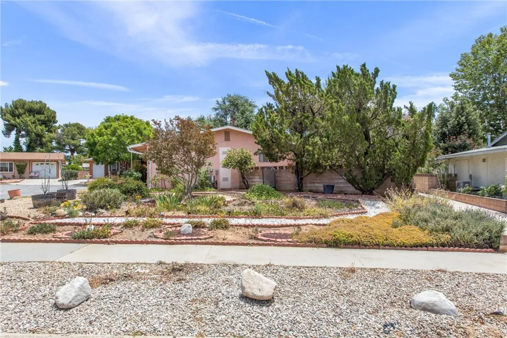 11965 Peach Tree Yucaipa, CA 92399