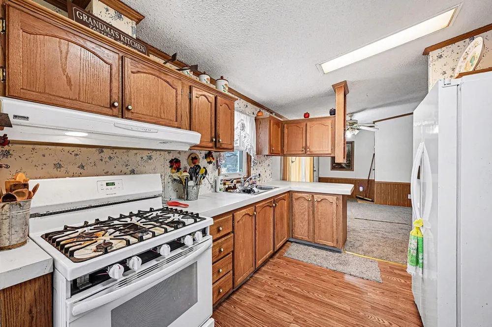 68854 34th Avenue Bangor Township, MI 49043