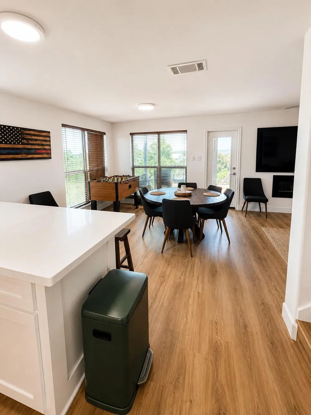 1216 Cliffview Drive Spicewood, TX 78669