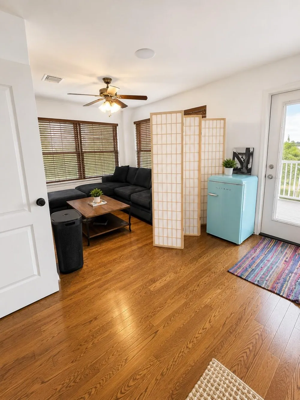 1216 Cliffview Drive Spicewood, TX 78669