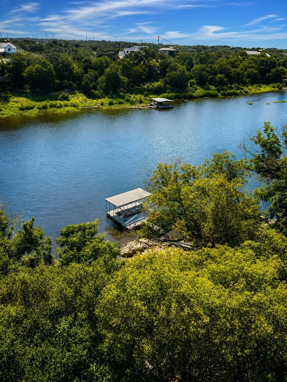 1216 Cliffview Drive Spicewood, TX 78669