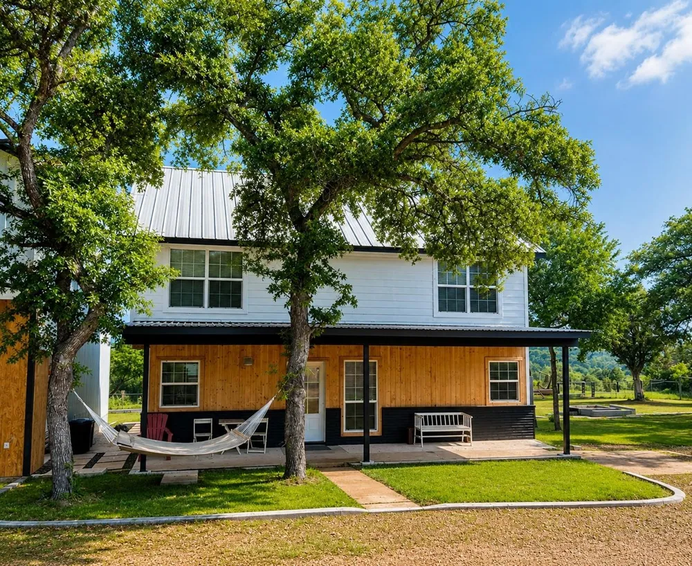 1216 Cliffview Drive Spicewood, TX 78669