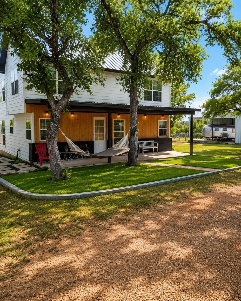 1216 Cliffview Drive Spicewood, TX 78669