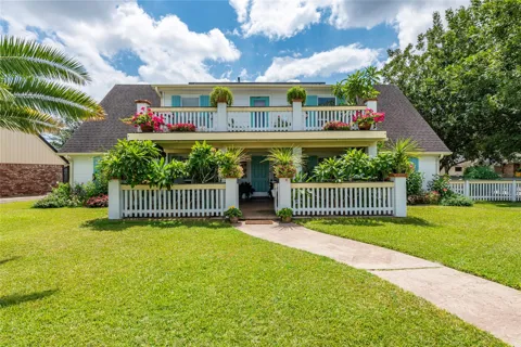 1902 Port Royal Drive