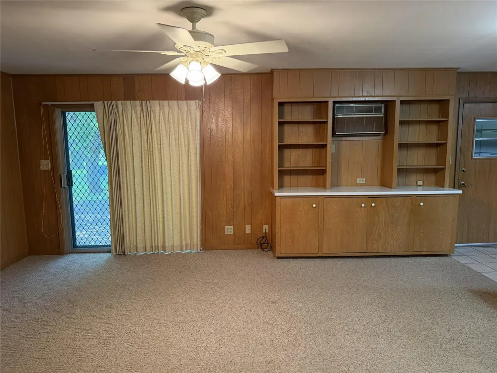 701 Herder Avenue Schulenburg, TX 78956