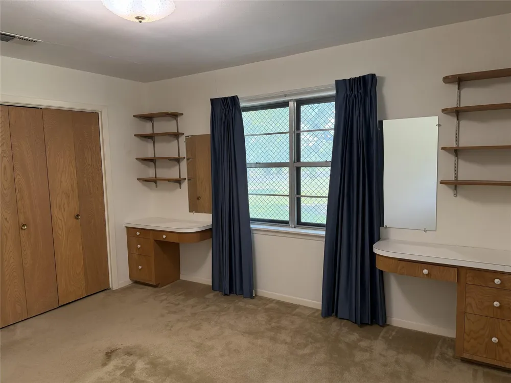 701 Herder Avenue Schulenburg, TX 78956