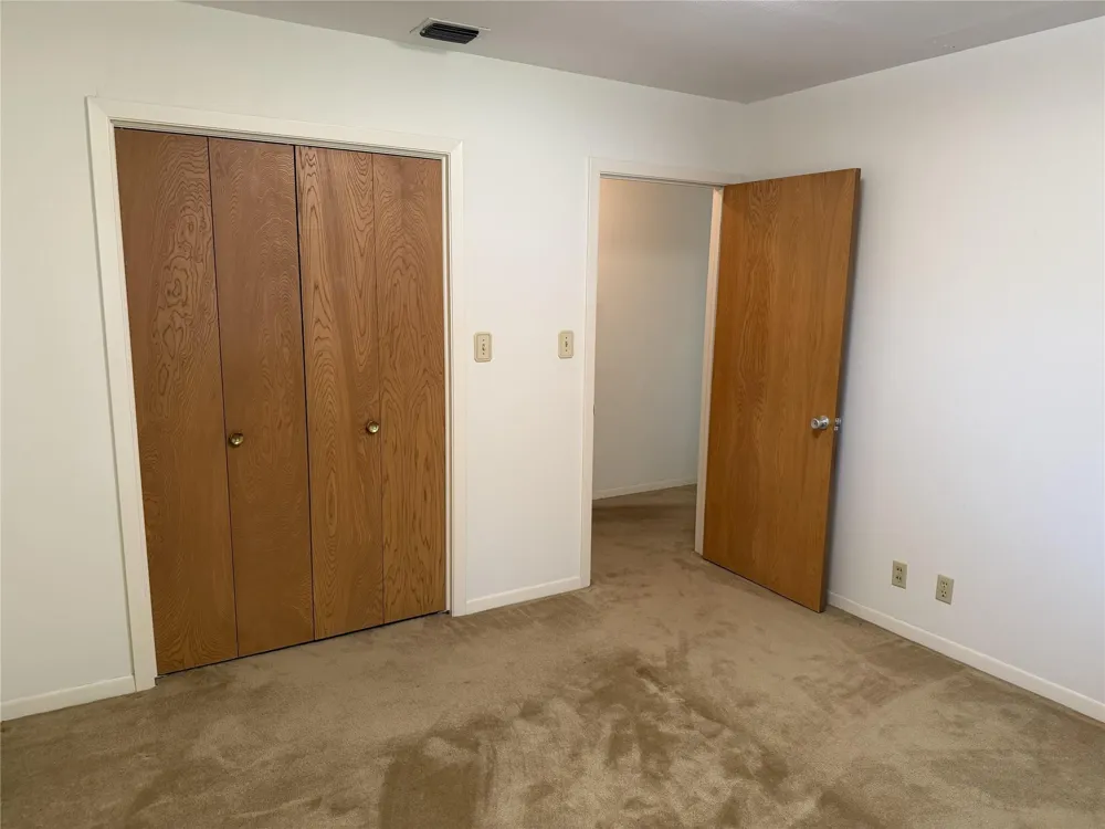701 Herder Avenue Schulenburg, TX 78956