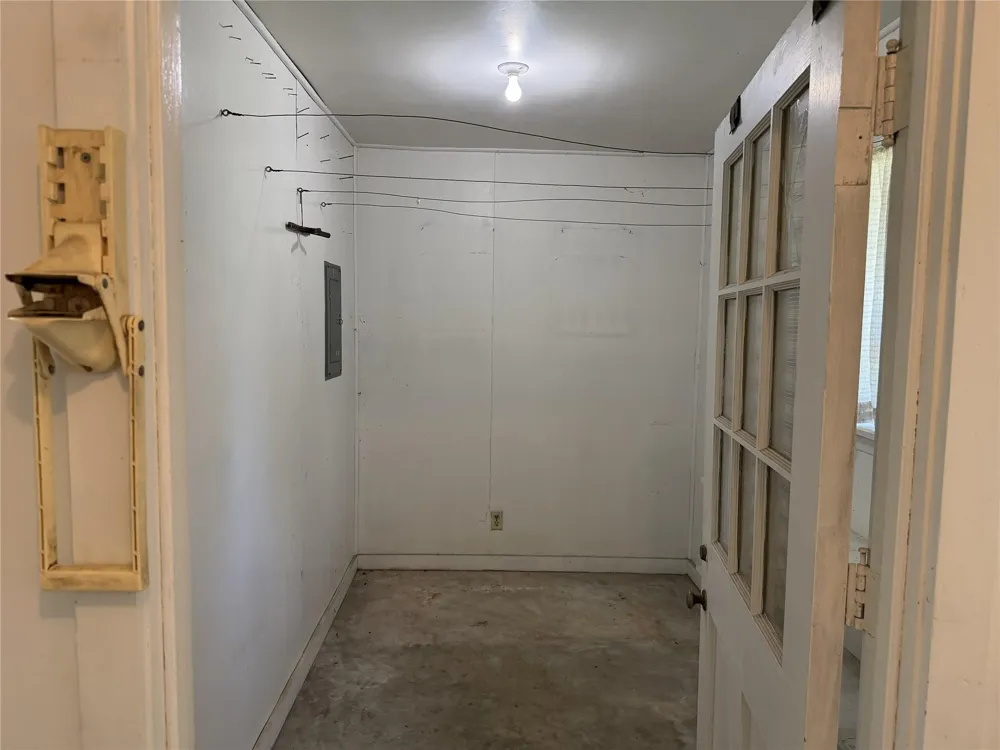 701 Herder Avenue Schulenburg, TX 78956