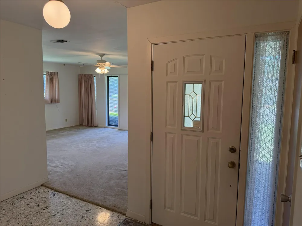 701 Herder Avenue Schulenburg, TX 78956
