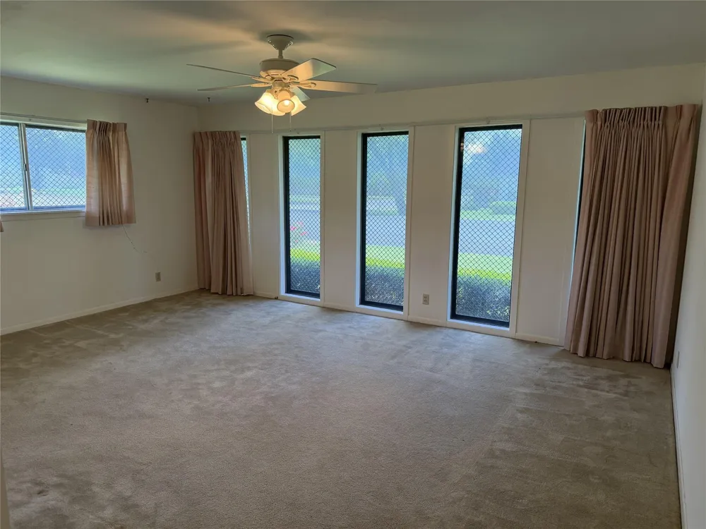 701 Herder Avenue Schulenburg, TX 78956