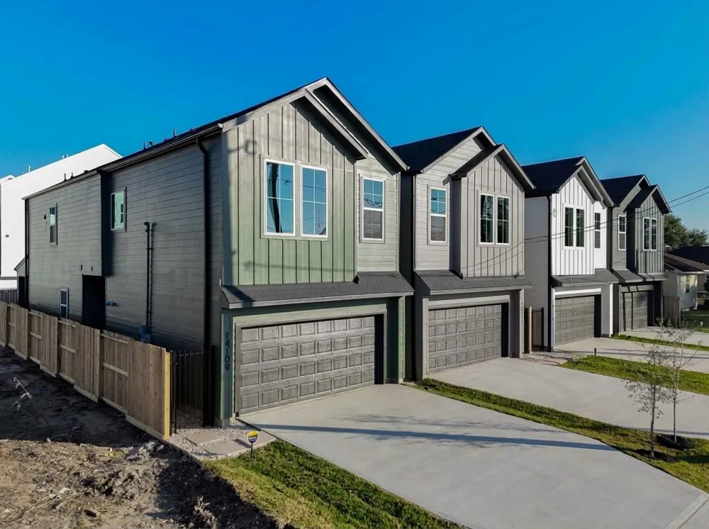 14107 Bridgeport Houston, TX 77047