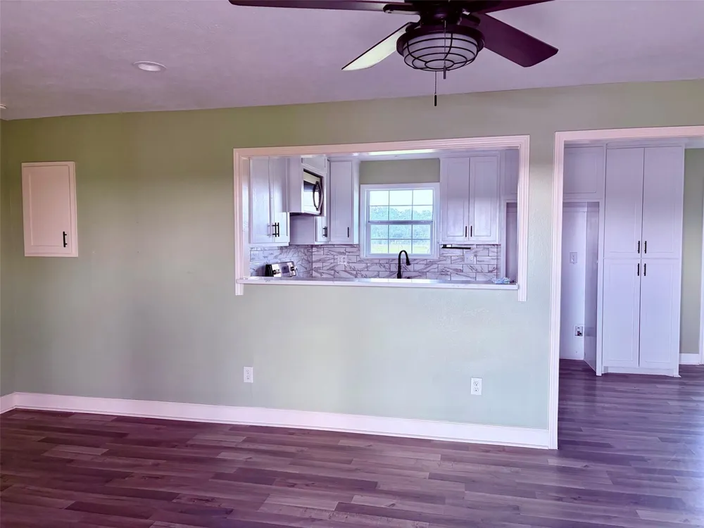 2884 Brooks Drive Bedias, TX 77831