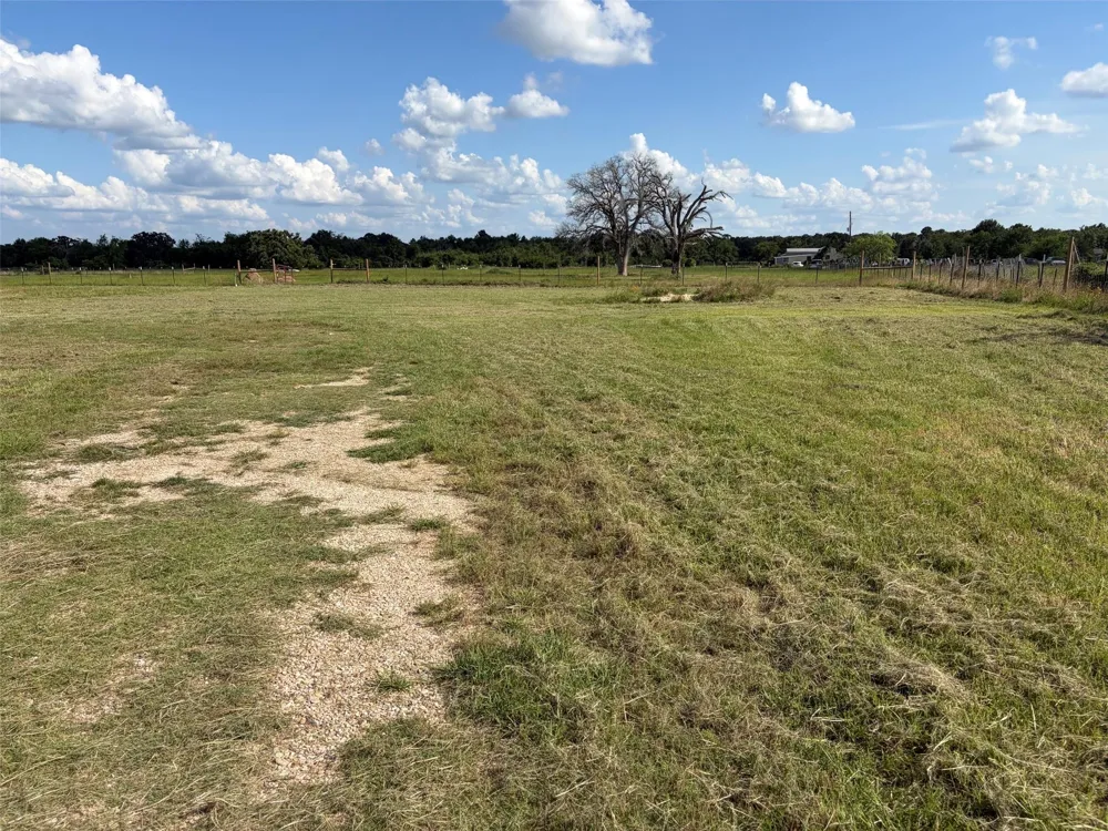 2884 Brooks Drive Bedias, TX 77831