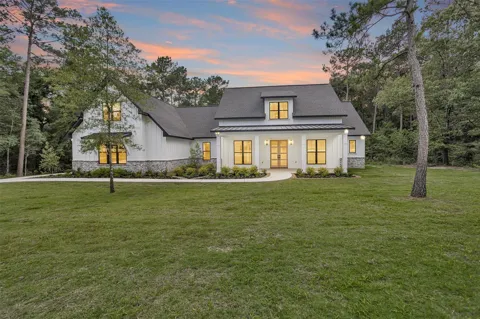 9384 Cedar Bend