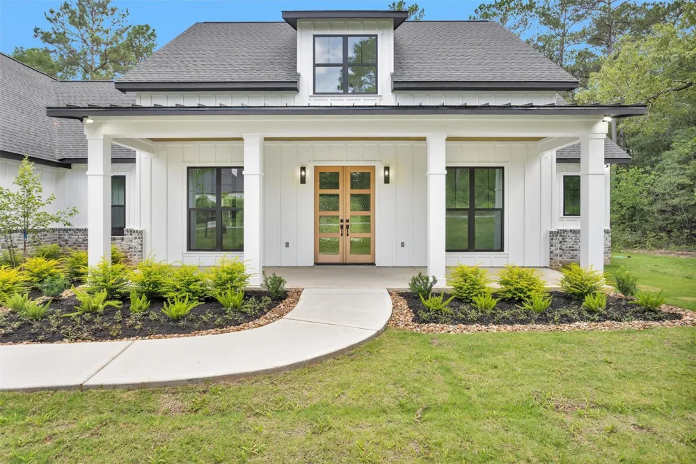 9384 Cedar Bend Plantersville, TX 77363