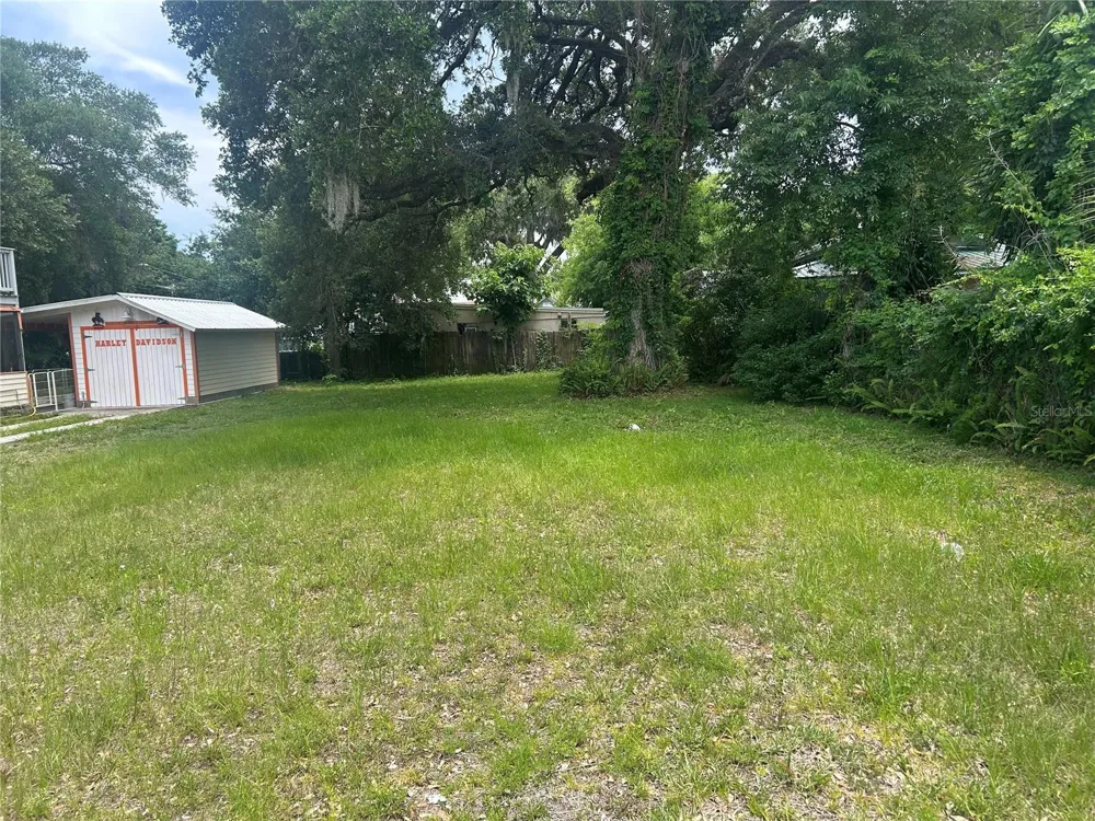 147 KINGSTON AVENUE Daytona Beach, FL 32114