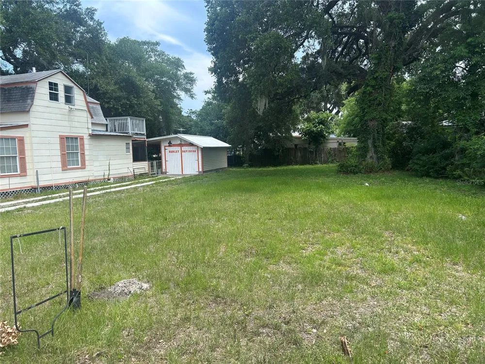 147 KINGSTON AVENUE Daytona Beach, FL 32114