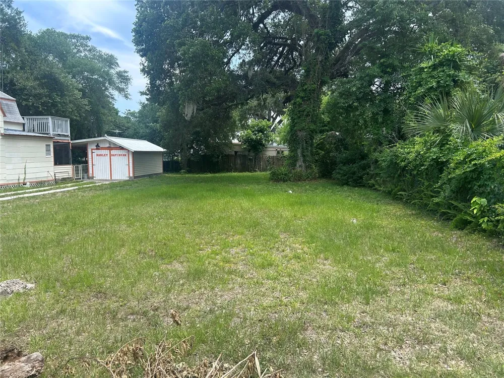 147 KINGSTON AVENUE Daytona Beach, FL 32114