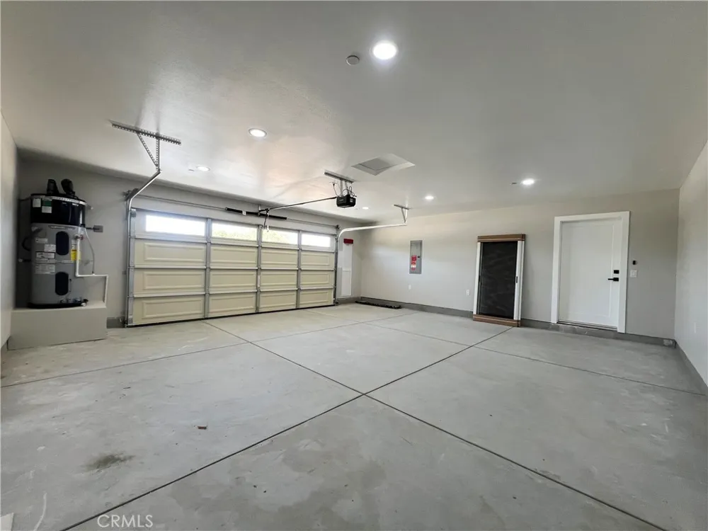 9506 East Avenue T-14 Littlerock, CA 93543