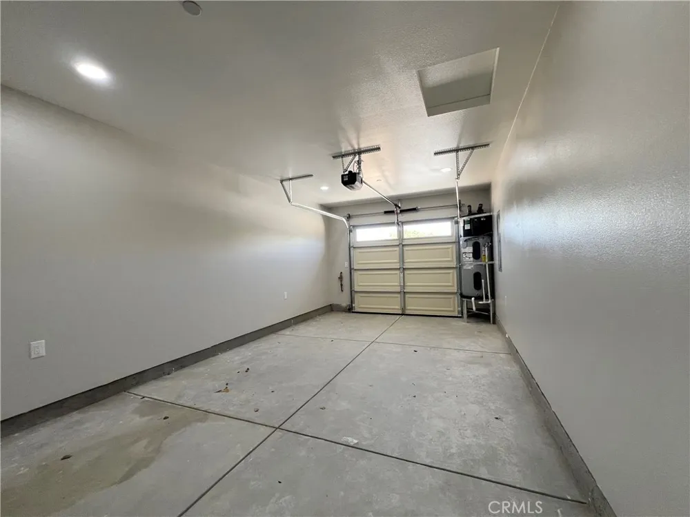 9506 East Avenue T-14 Littlerock, CA 93543
